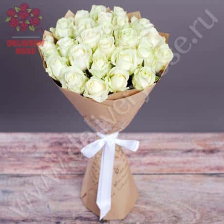 Букет из 25 белых роз «Аваланж»