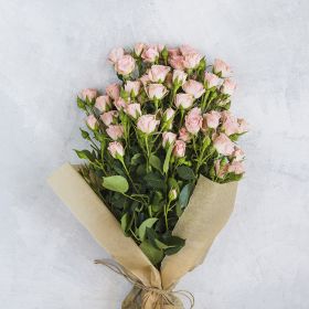 Букет “Нежность” из 7 кустовых роз