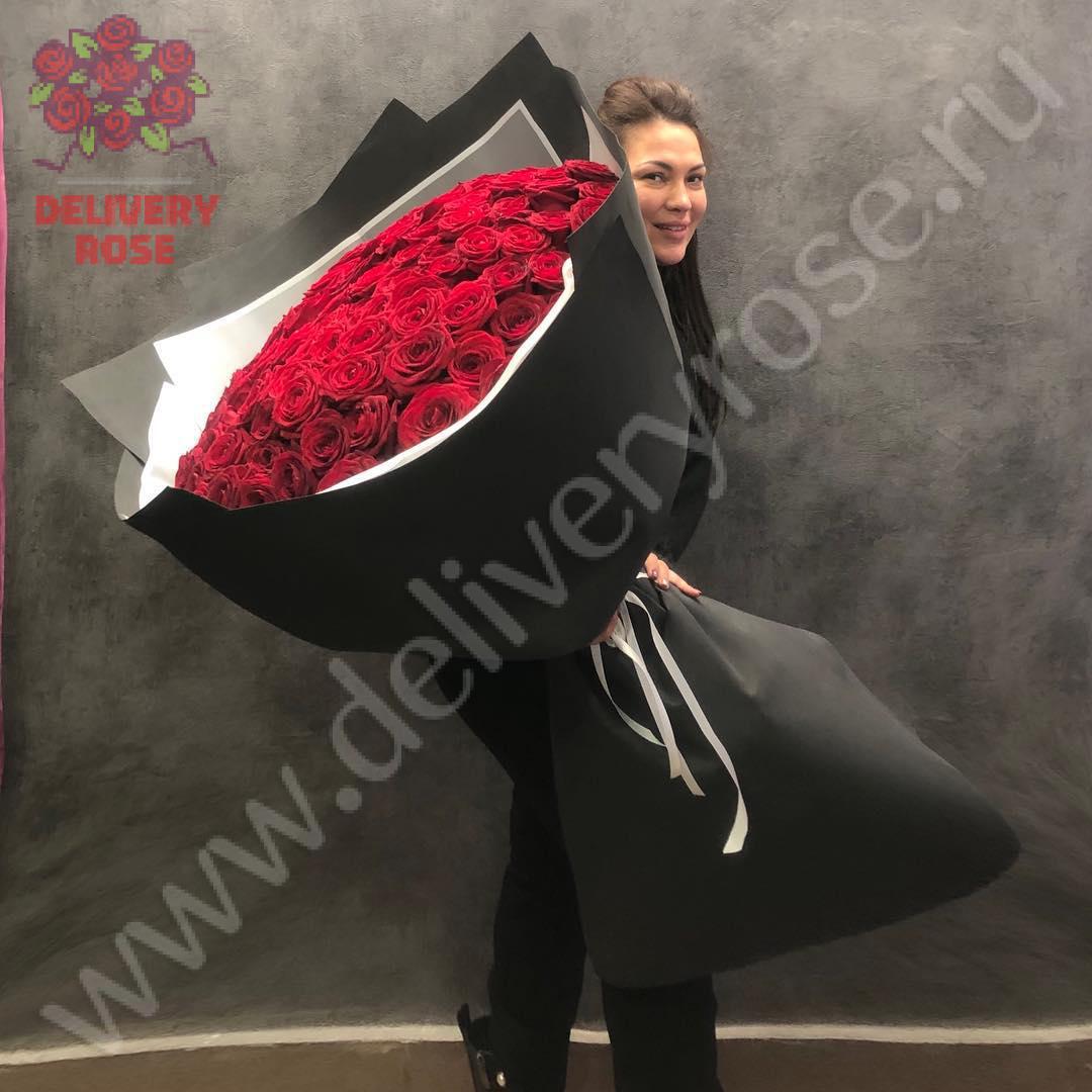 101 гигантская красная роза 170 см