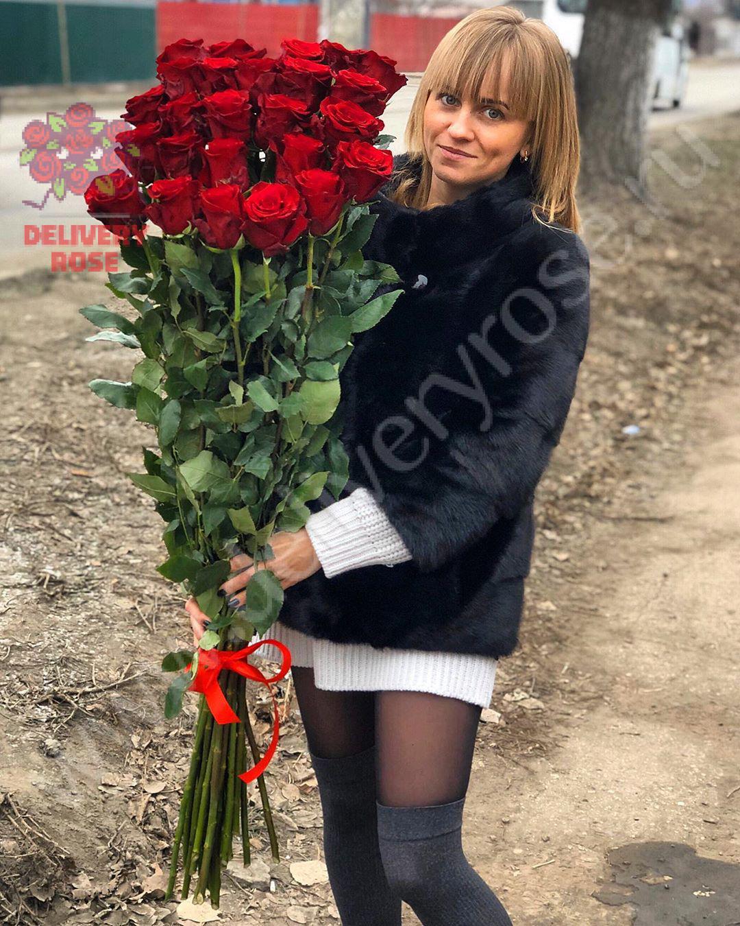 21 гигантская красная роза 150см