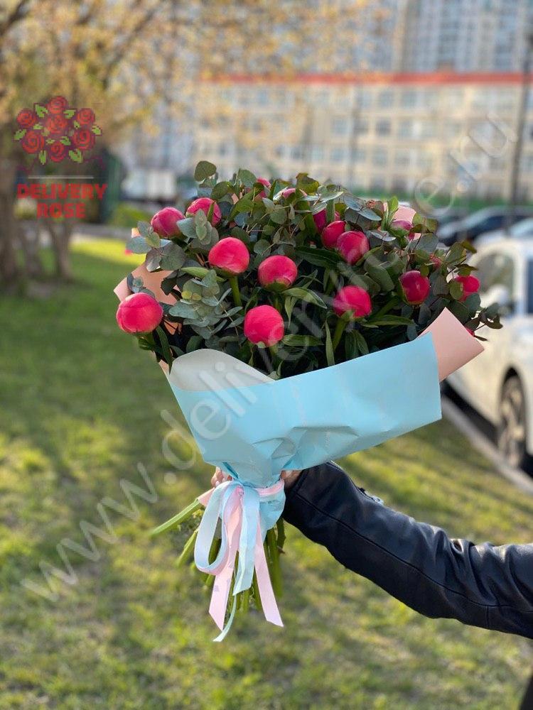 Букет Пионов "Корал Шарм" 19 шт.